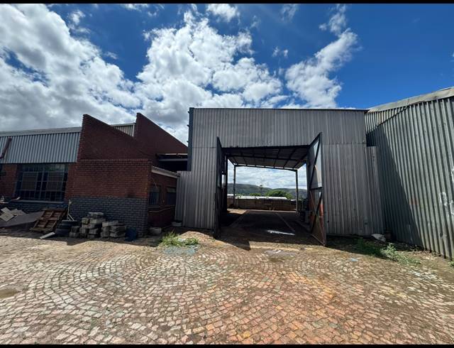 350M² WAREHOUSE TO LET IN HERMANSTAD